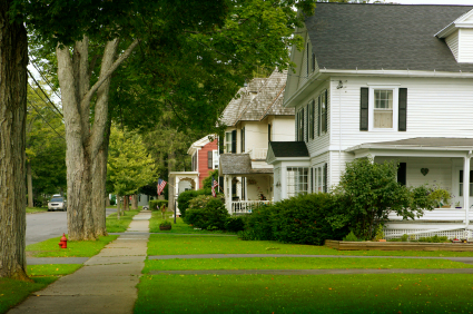 Image of trees and Willow Woods neighborhood near Glen Perio.